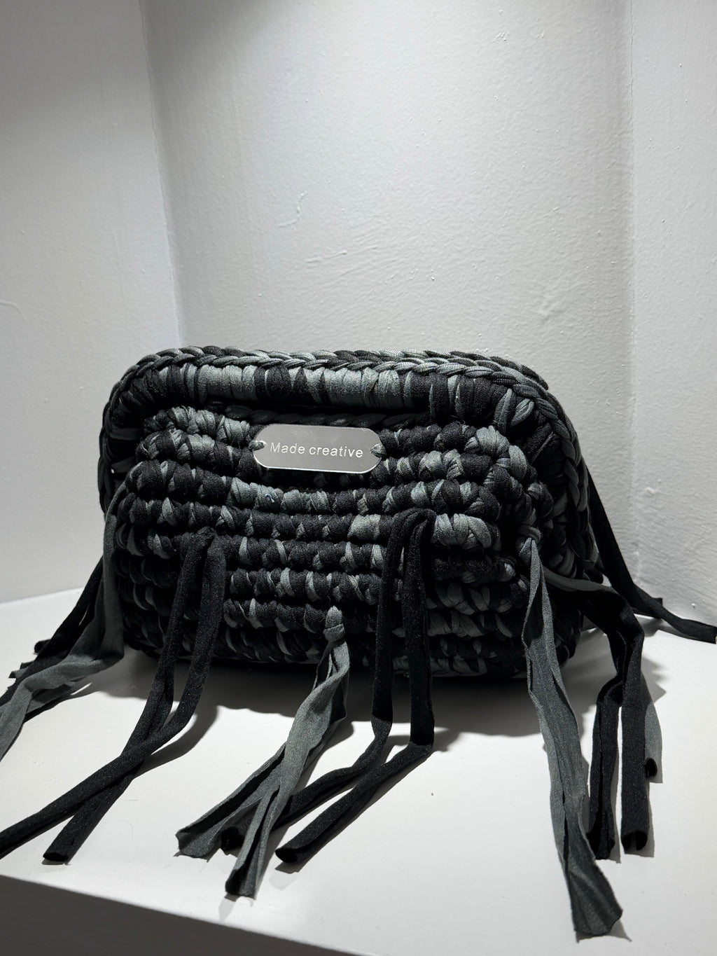 Tassel clutch