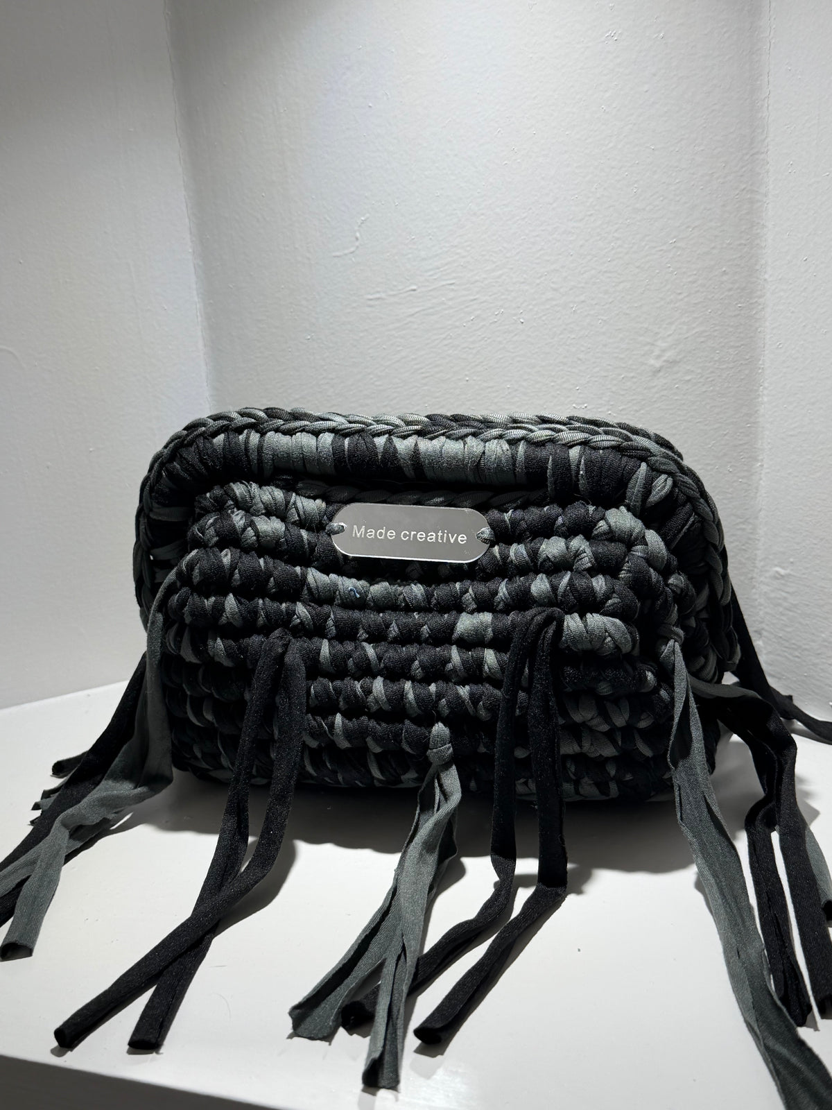 Tassel clutch